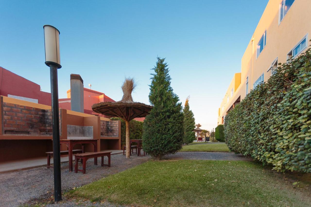 Complejo Tamariscos Aparthotel Las Grutas Exterior foto
